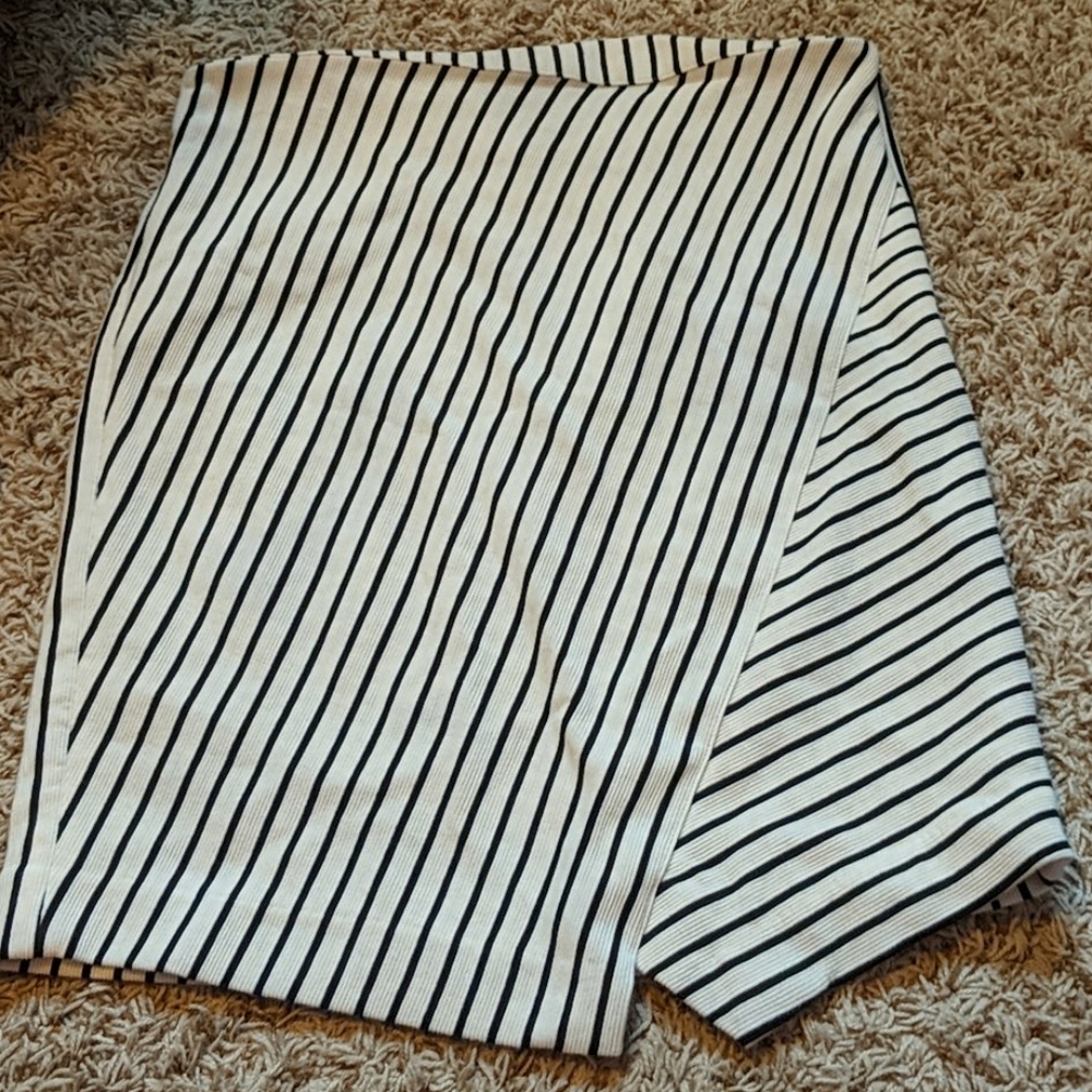 Loft Cream & Black Striped Skirt SZ M